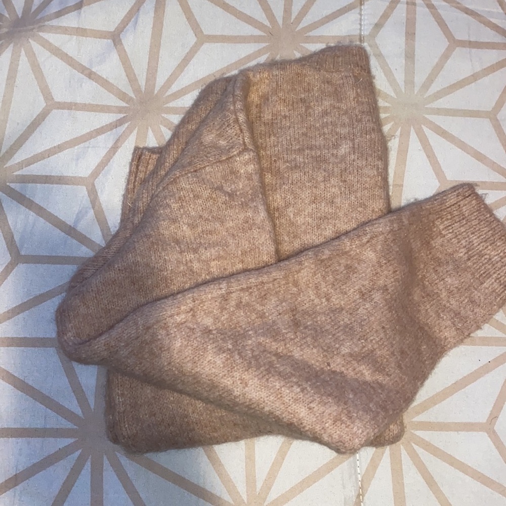 Sweater - Picture 3 of 4